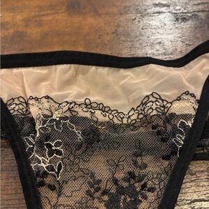 Elegant Black Lace Women's Intimate